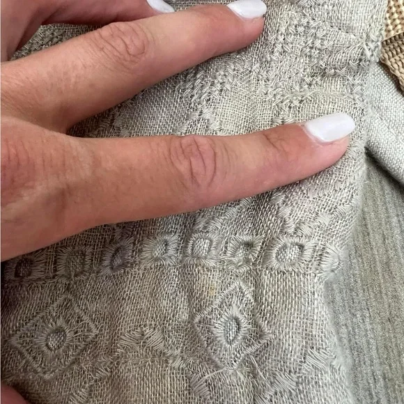 SAKURA BLOOM- NATURAL EYELET LINEN SCOUT w/ hood - Picture 2 of 3